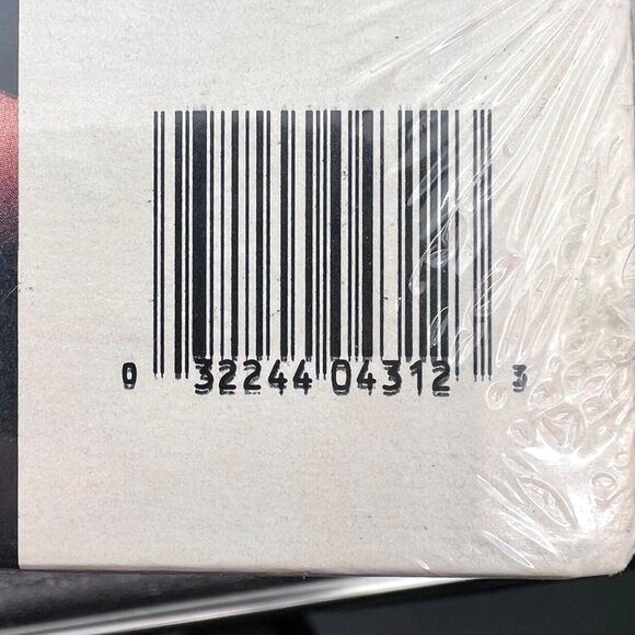 Upwords Milton Bradley 3-Dimensional Word Game 2-4 Players Ages 10+ Box Damage - Picture 3 of 15